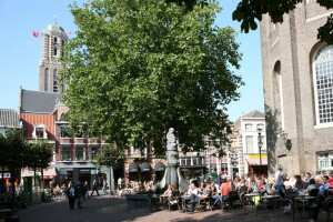 Zwolle Grote Kerkplein - Stedentrip Zwolle - Stedentrips Nederland - Voordeeluitjes.nl - Vakantieblog
