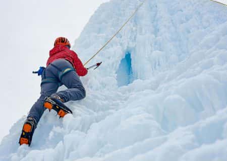 ijsklimmen-Wintersport-Voordeeluitjes-Vakantieblog
