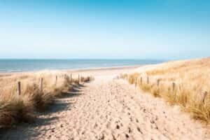 Uitje naar de kust? Ontdek deze 10 leuke strandtenten!