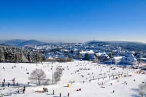 Lekker naar de sneeuw? In het veelzijdige skigebied van Winterberg ben je zo!